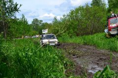 лужа она и есть лужа, но с такими машинами так мелочь