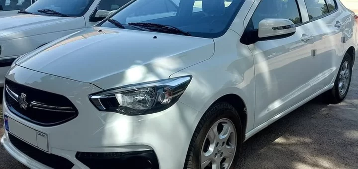 Иранский седан SAIPA Shahin
