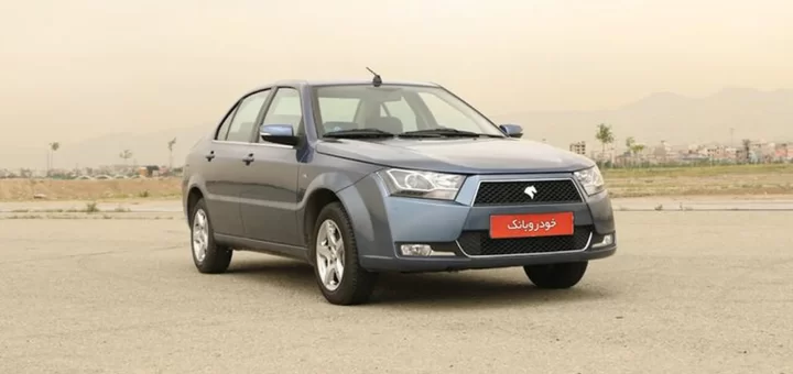 Иранский седан Iran Khodro Dena