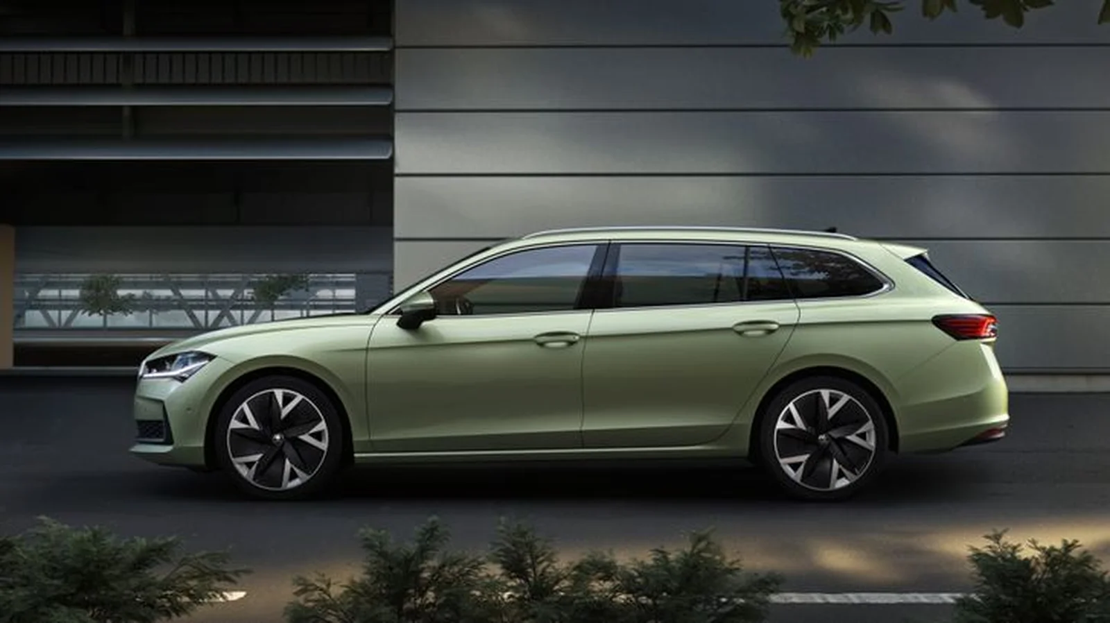 Три лучших универсала: Skoda Superb Estate, Volkswagen ID.7 Tourer, BMW 3-Series Touring