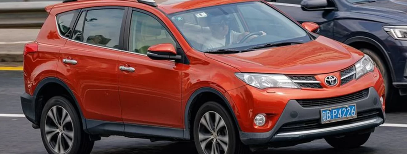 Три популярных японских кроссовера