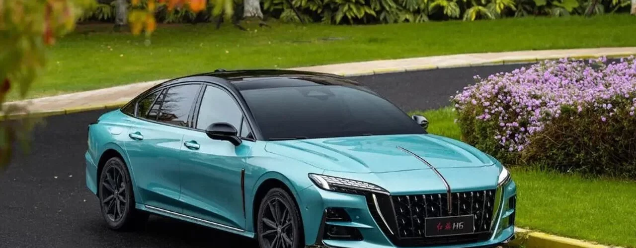 Три новые модели Hongqi: лифтбек H6, кроссовер HS7 и седан L1