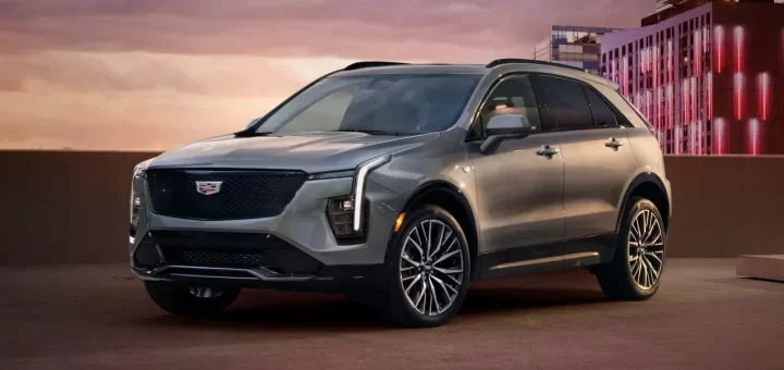Сравнение цен Cadillac XT4 и LADA Aura