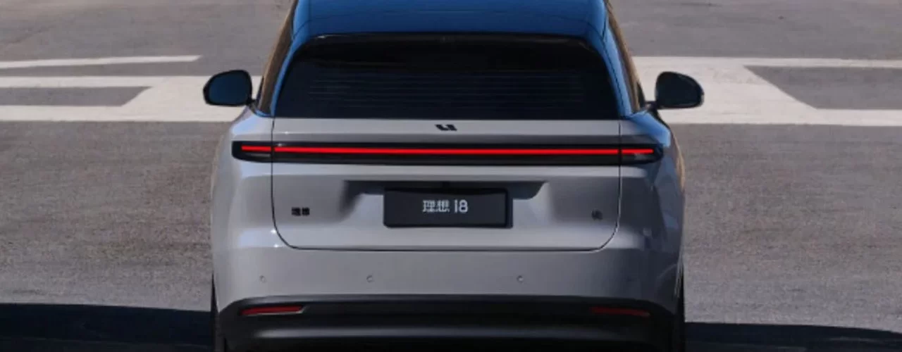 Два новых электрокроссовера Li Auto