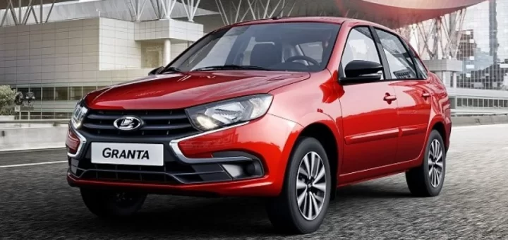 Фотография тестового образца LADA Granta с новым двигателем и вариатором