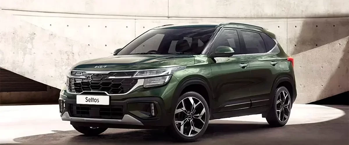 Три лучших некитайских кроссовера до 3 млн рублей: Kia Seltos, Skoda Karoq, Nissan Qashqai