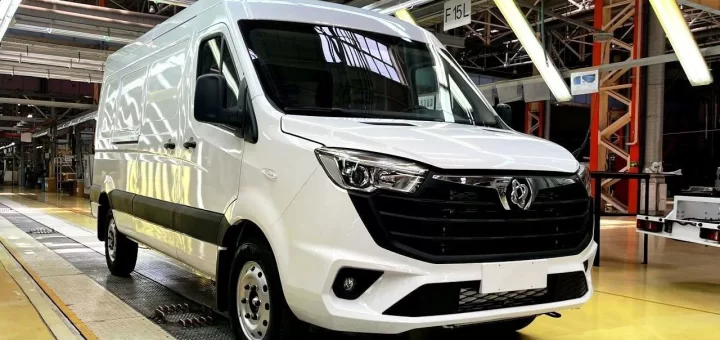 Фото нового автомобиля Sollers SF5 на конвейере