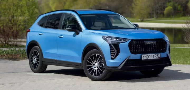 Три популярных китайских кроссовера: Haval Jolion, Chery Tiggo 7 Pro Max и Haval M6.