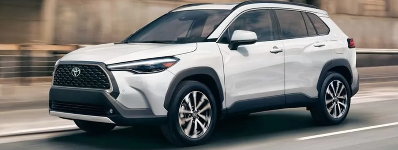 Toyota Corolla Cross - новый кроссовер на российском рынке