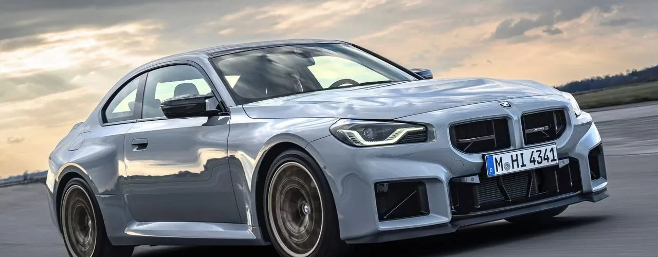 Новое спортивное купе BMW M2 CS 2026 модельного года