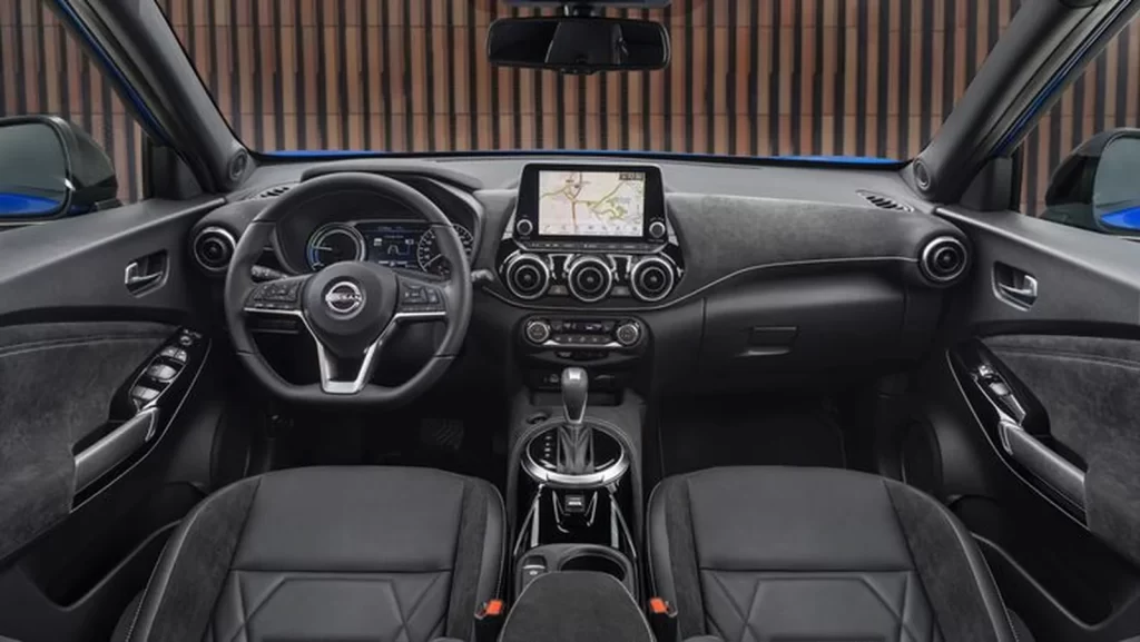 Фото Nissan