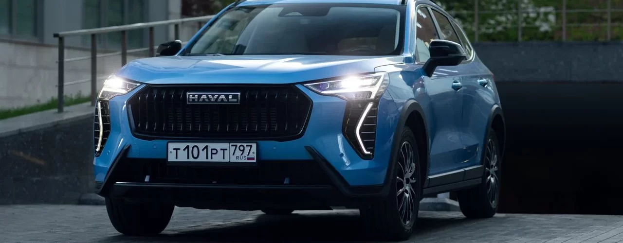 Фотография Haval Jolion и M6