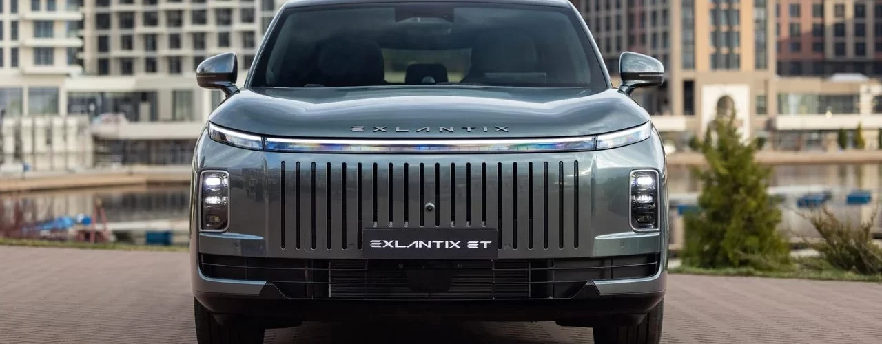 Интерфейс мобильного приложения Exlantix от Exeed