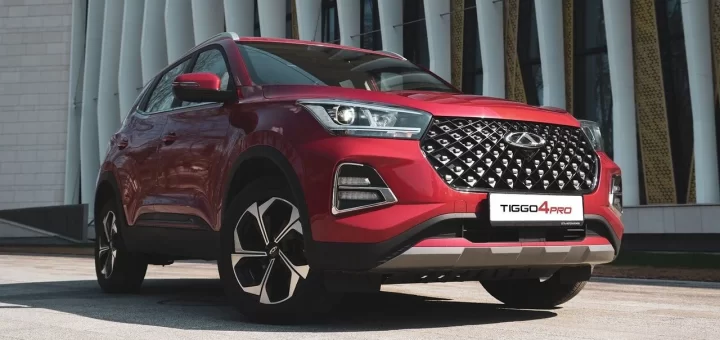 График продаж китайских автомобилей с механической коробкой передач в России за 2025 год.