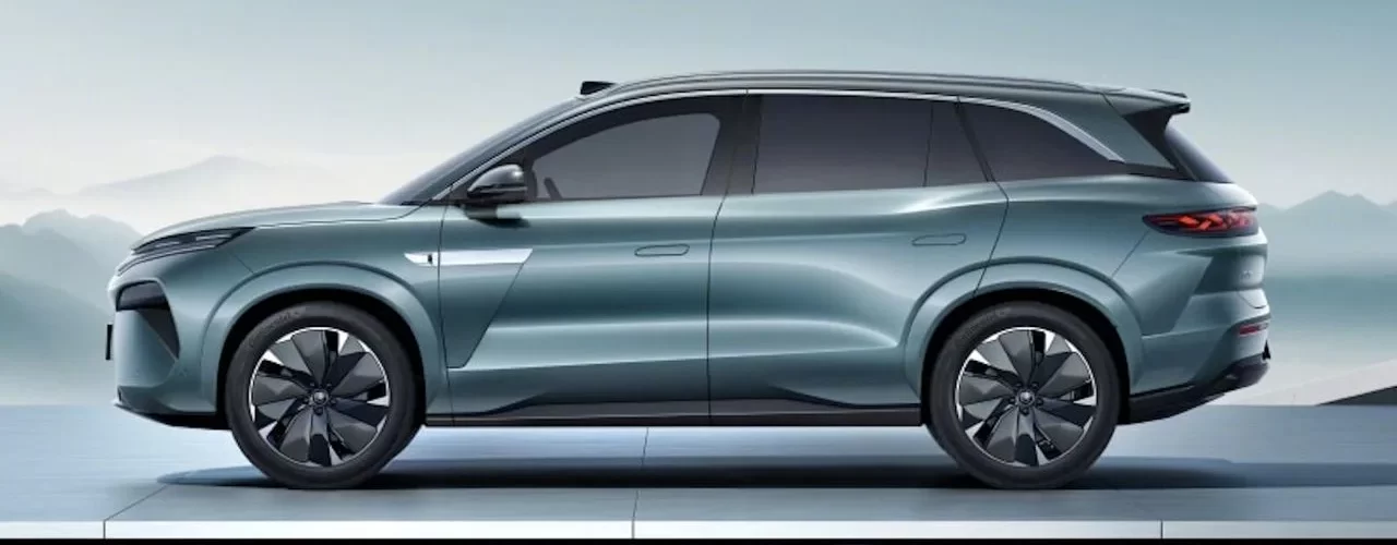 BYD Tang L - новый семиместный кроссовер