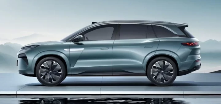 BYD Tang L - новый семиместный кроссовер