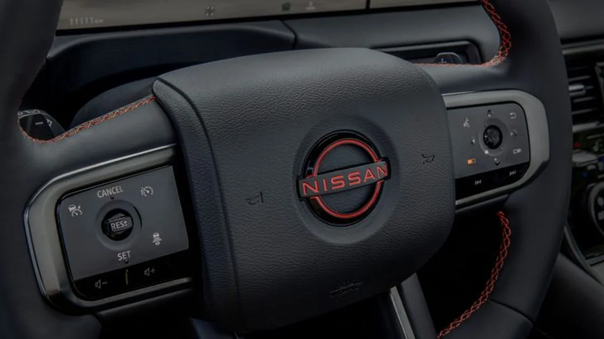 Фото Nissan