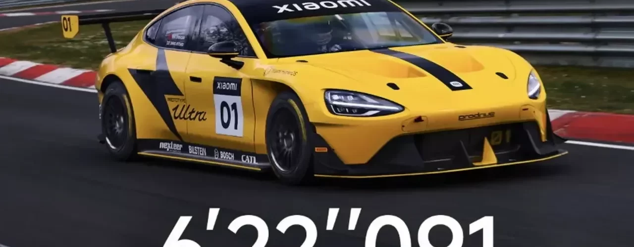 Xiaomi SU7 Ultra на гоночной трассе