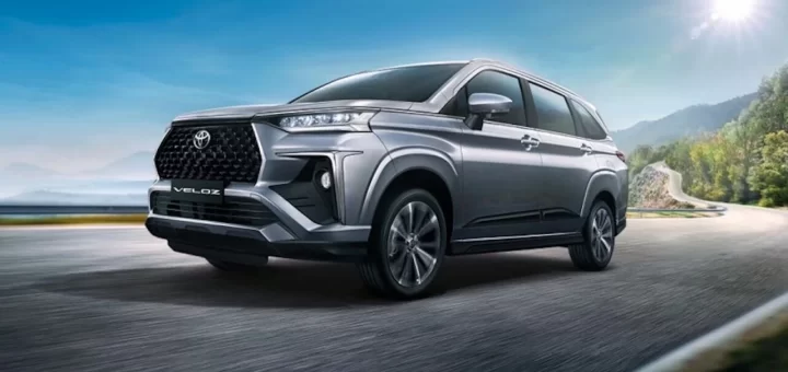 Toyota Veloz – семиместный компактвэн