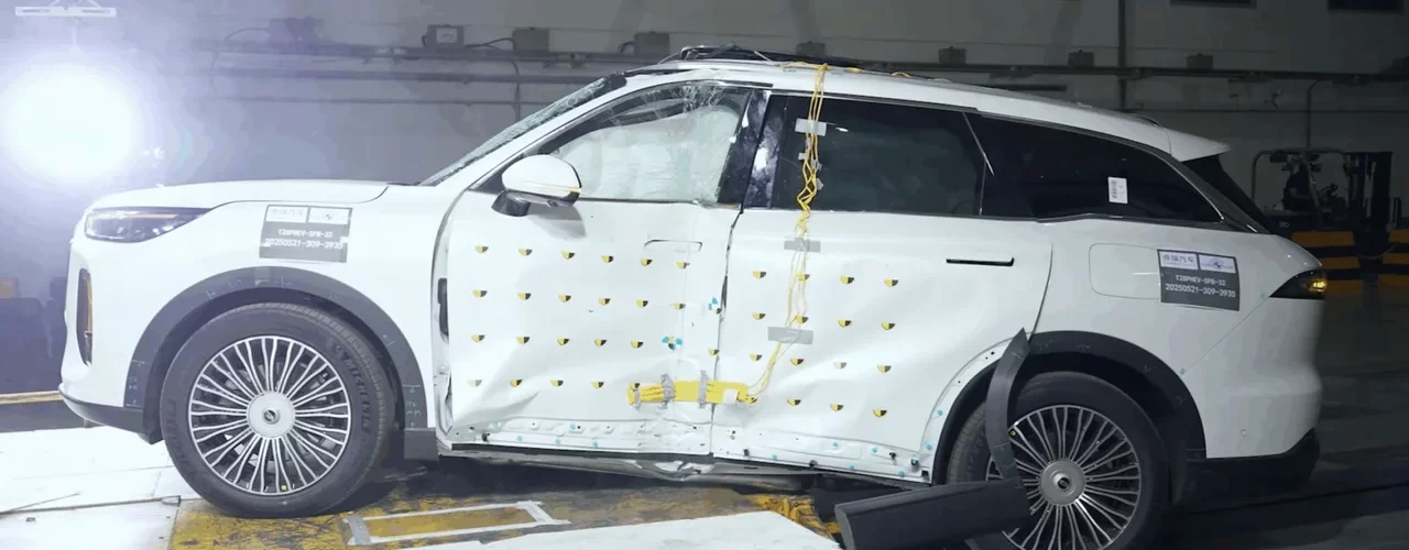 Chery Tiggo 9 после бокового краш-теста