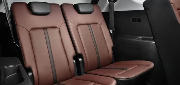 Новые автомобили Москвич 5 и Москвич 8 на российских дорогах