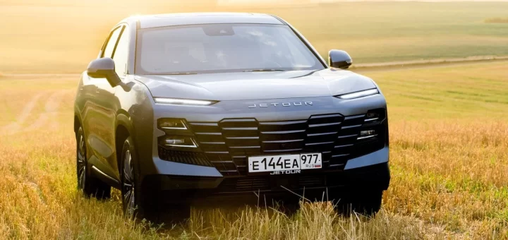 Фотография кроссоверов Jetour Dashing и T2