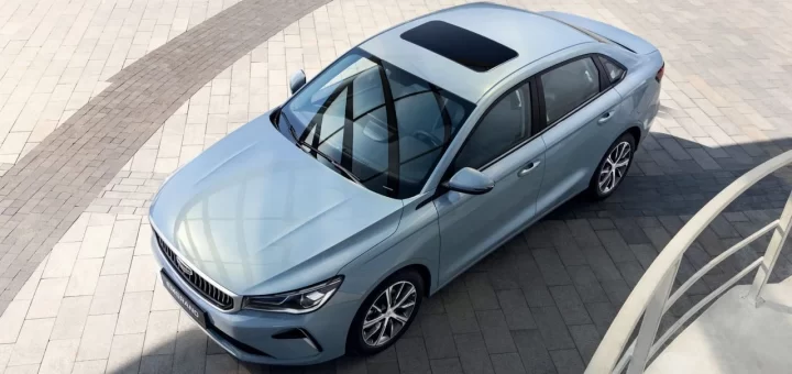 Фотография седана Geely Emgrand с указанием цены