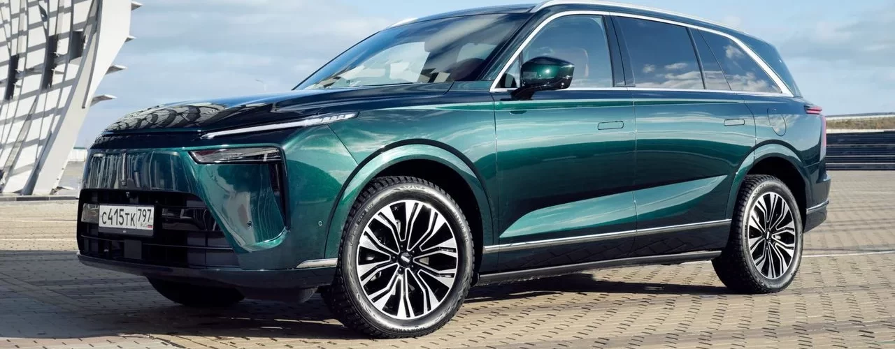 Фотография автомобилей Wey 07 и Wey 80