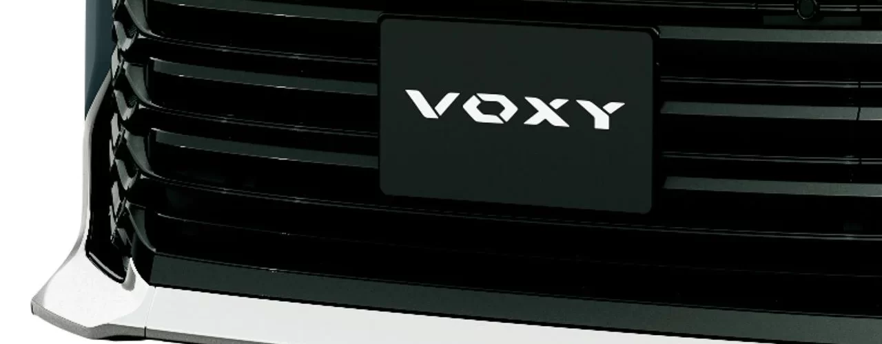 Изображение минивэна Toyota Voxy