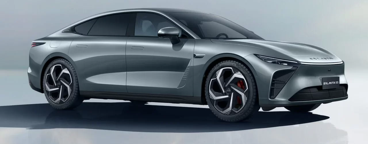 Премиальное гибридное купе Exeed Exlantix ES