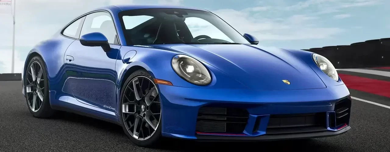 Эксклюзивная модель Porsche 911 Club Coupe синего цвета