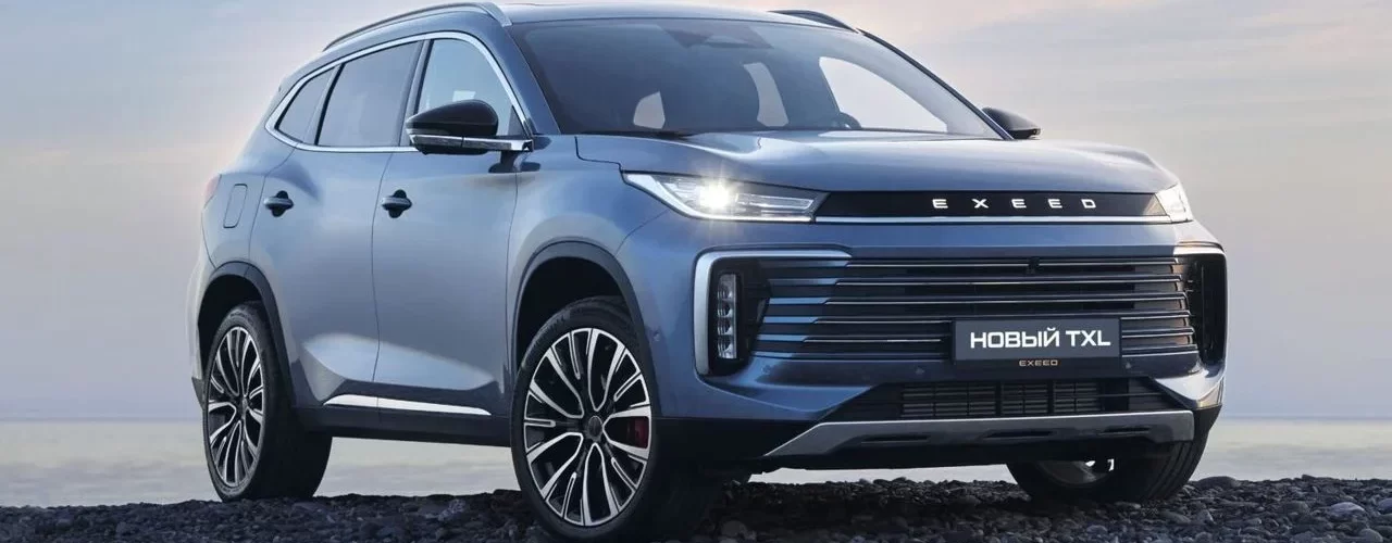 Фотография кроссовера Exeed с указанием сниженной цены