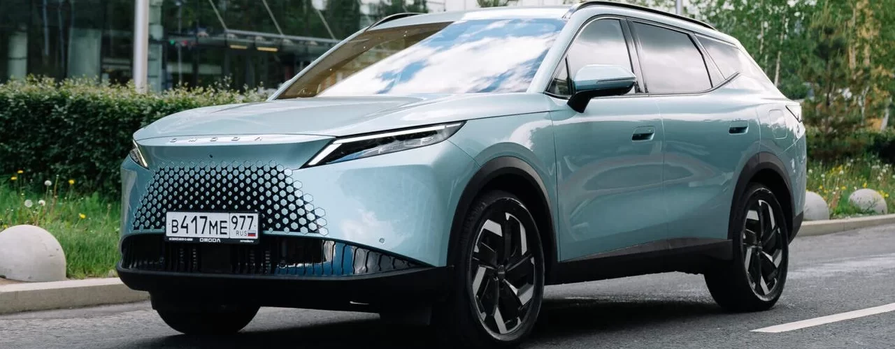 Интерфейс мобильного приложения Omoda для управления функциями автомобиля.