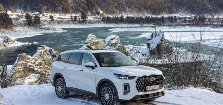 Фотография нового российского кроссовера Tenet T9