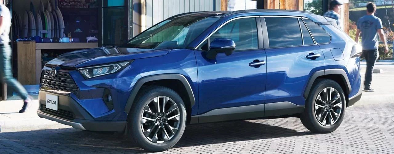 График продаж автомобилей Toyota в России