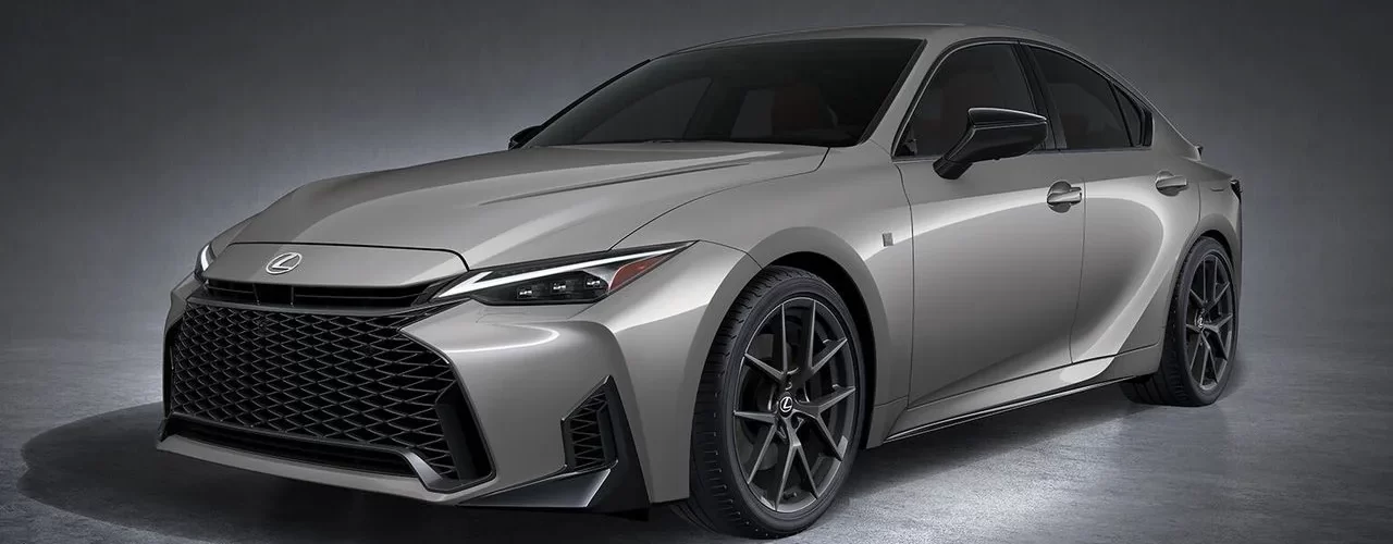 Новый Lexus IS 2026 модельного года
