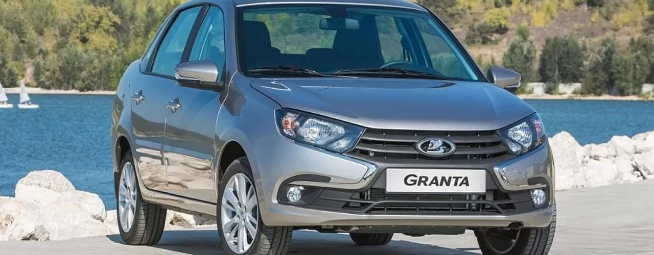 Фотография LADA Granta и LADA Niva Travel