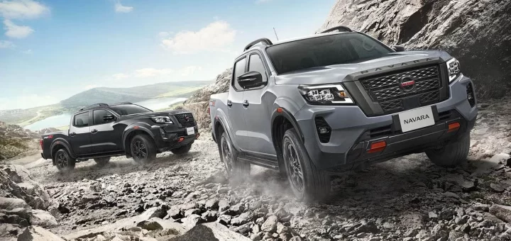 Новый Nissan Navara в красном цвете