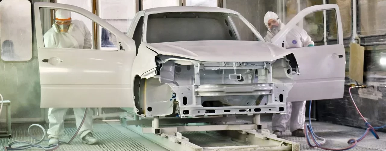 Кузов LADA Niva Legend на конвейере, вид сбоку