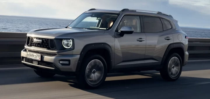 Кроссовер Chery Tiggo 8 на трассе